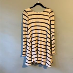 Long sleeve knit dress, white with black stripes